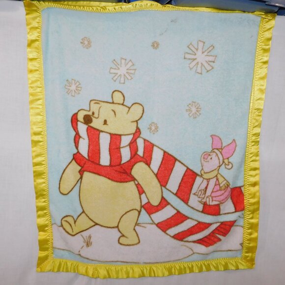 VTG Disney Winnie the Pooh Piglet Winter Fleece Blanket 32" x 37" Satin Trim - Picture 6 of 6